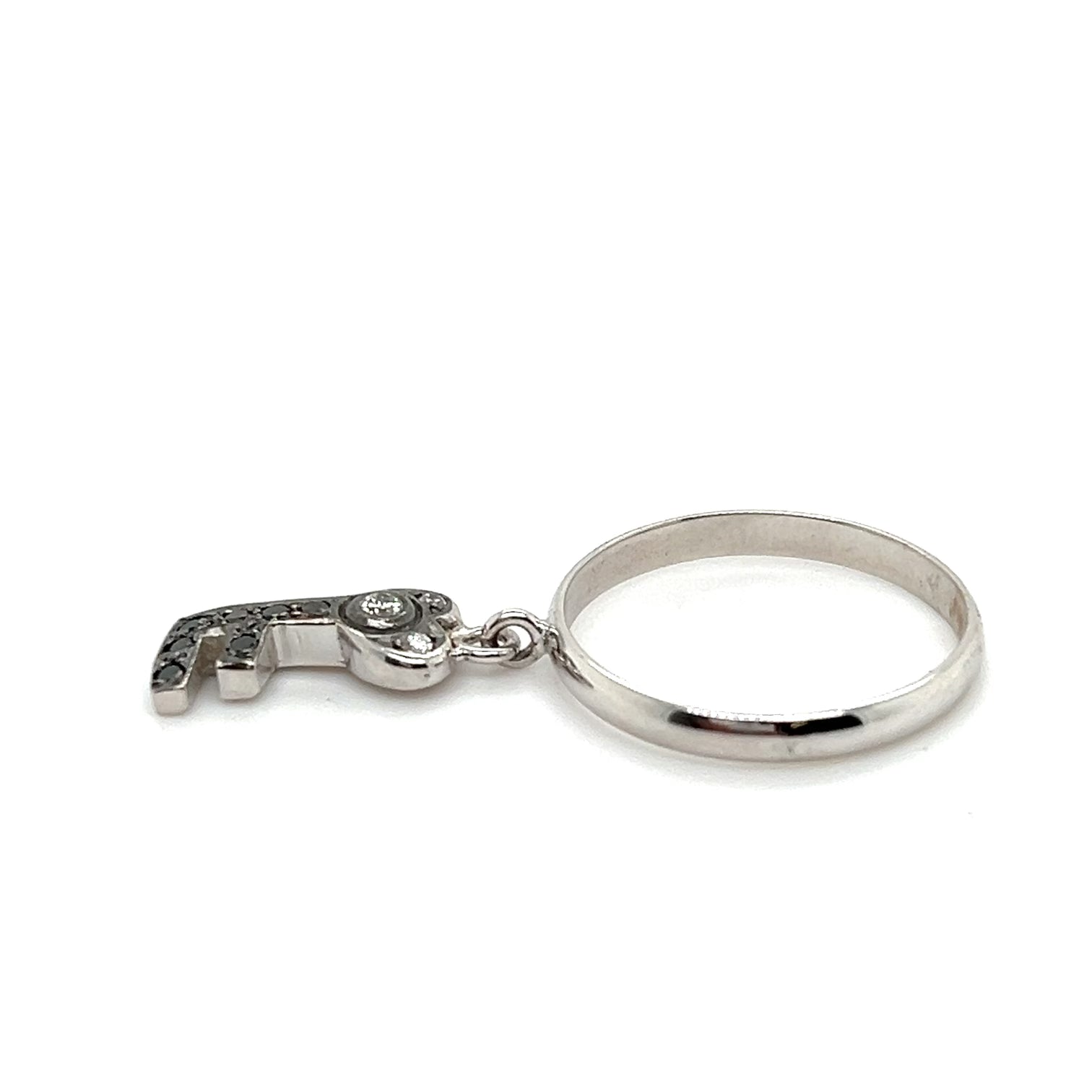 18kt White Gold Key To My Heart Dangle Charm Ring