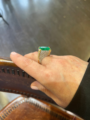 18.47 carat Colombian Minor Emerald Ring