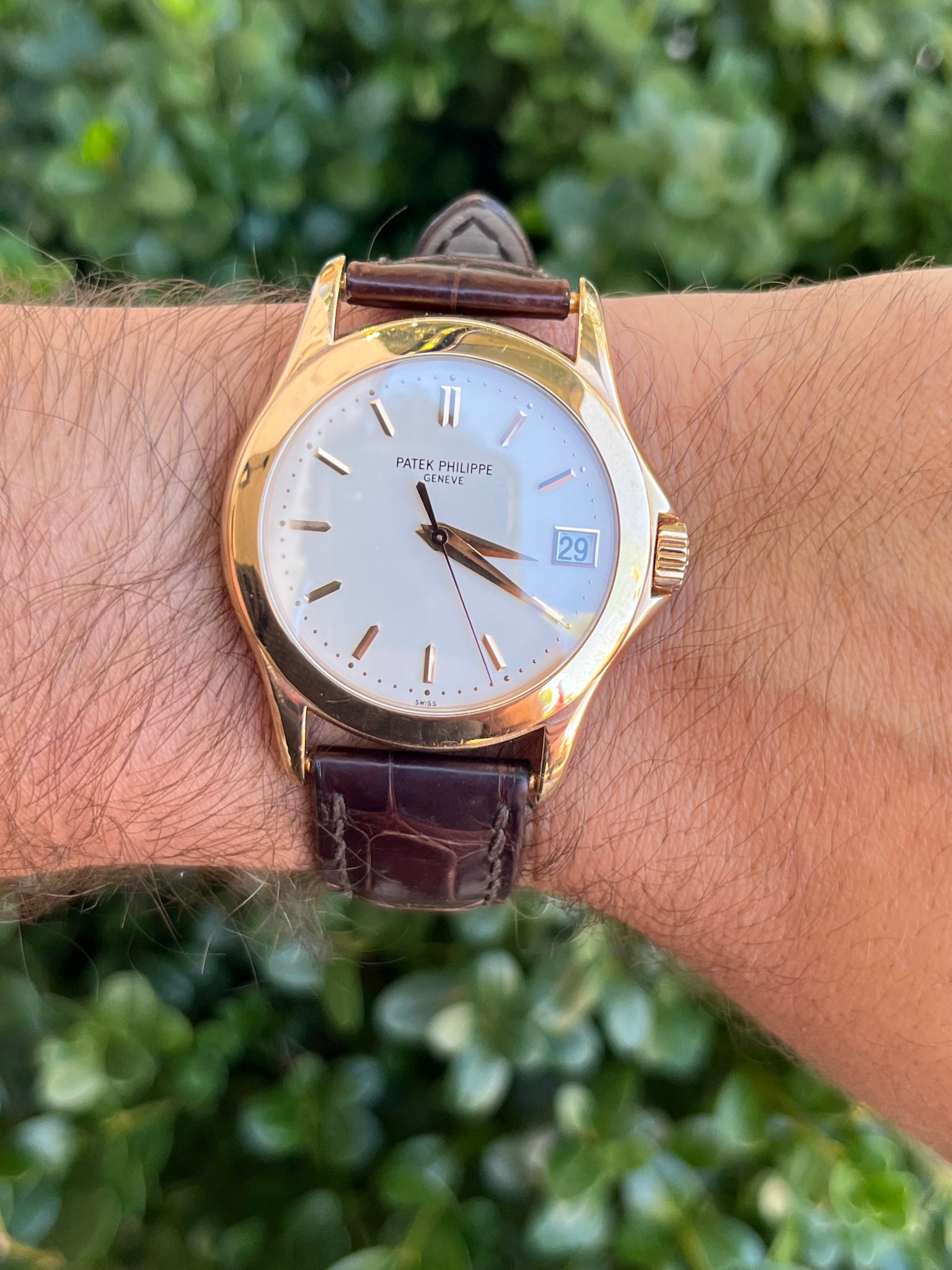 Patek Philippe Calatrava 5107R Yellow Gold White Dial