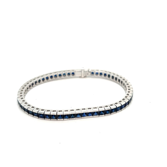 18kt White Gold Tennis Bracelet with Blue Sapphires