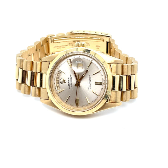 1973 Rolex Day-Date 1802 Yellow Gold Silver Dial Smooth Bezel