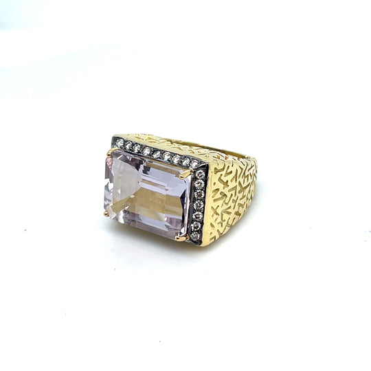 18kt Green Gold Kunzite Cocktail Ring with Diamonds