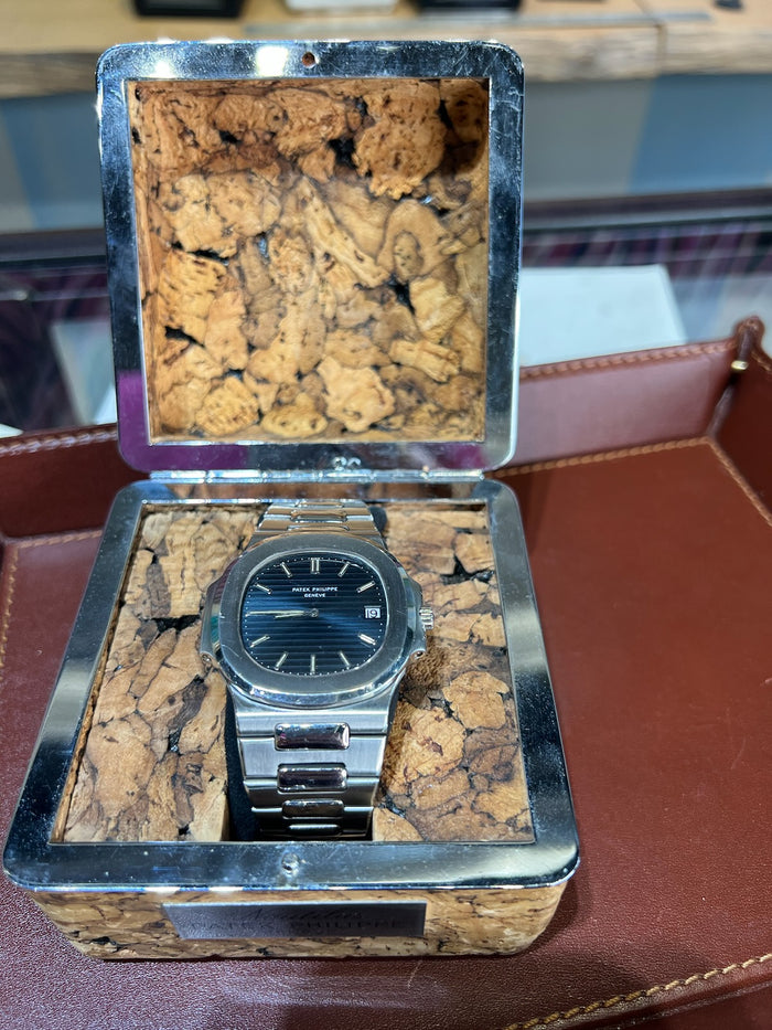 1979 NOS Patek Philippe Nautilus ref 3700-01A – Glenn Bradford
