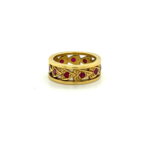 Pavé Wide Heart Eternity Band 18kt Green Gold