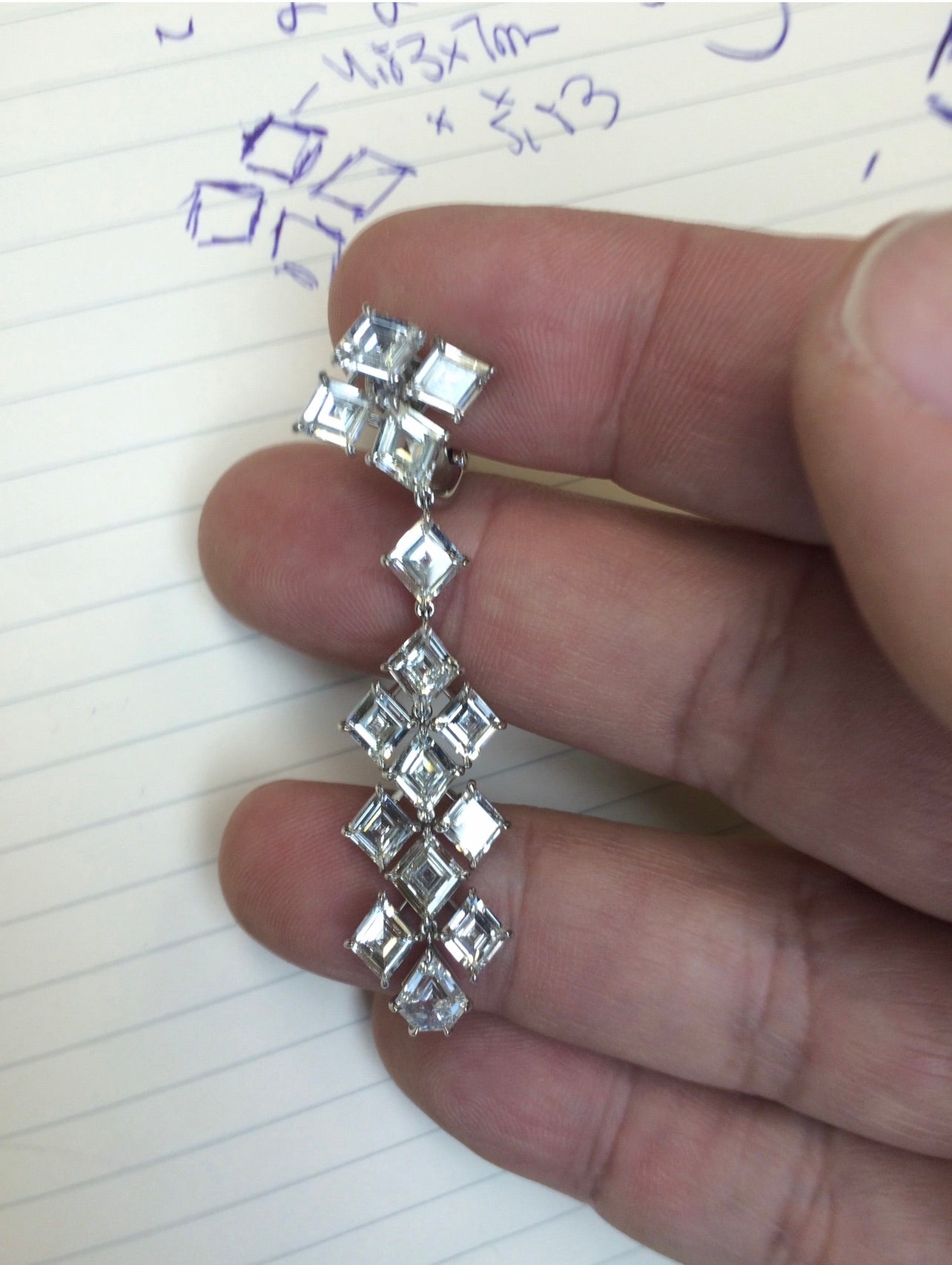 Important Step-cut Diamond Earrings