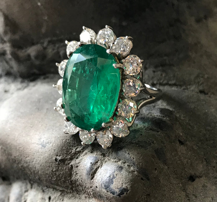 200-1597 - 18k White Gold Diamond & Emerald Ring – H.L. ...