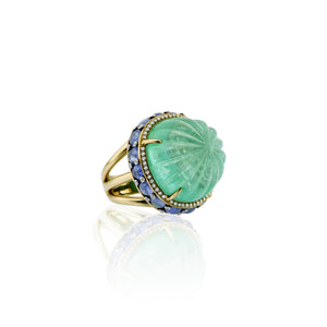18kt Gold Carved Emerald Ring