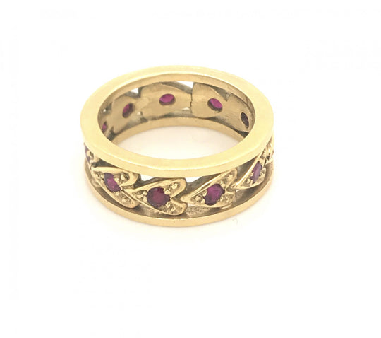 Pave' Heart Eternity Band