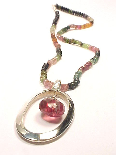 'Geometric Pendant'