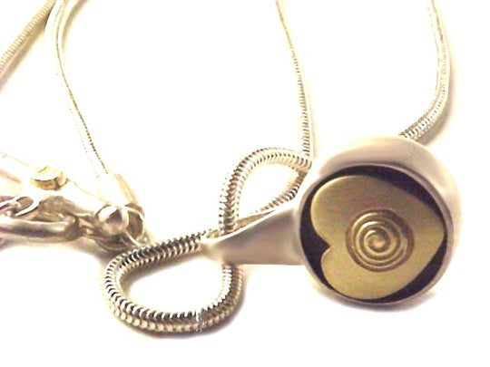 'Iconic Heart Pendant'