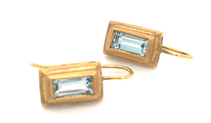 18kt Gold Aquamarine Earrings
